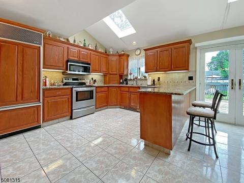 418 Marvin Ave, Hackensack, NJ 07601 photo 5