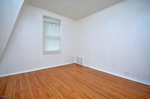 5 Stone St, North Plainfield, NJ 07060 photo 12