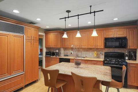 20 Harmon Rd, Edison, NJ 08837 photo 7