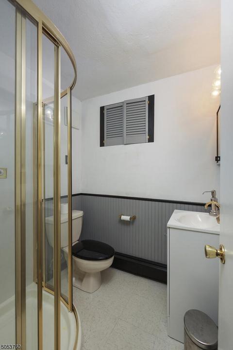 20 Harmon Rd, Edison, NJ 08837 photo 15