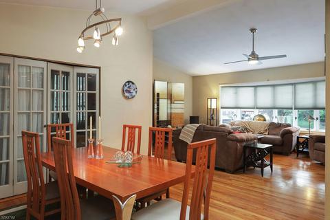 20 Harmon Rd, Edison, NJ 08837 photo 6