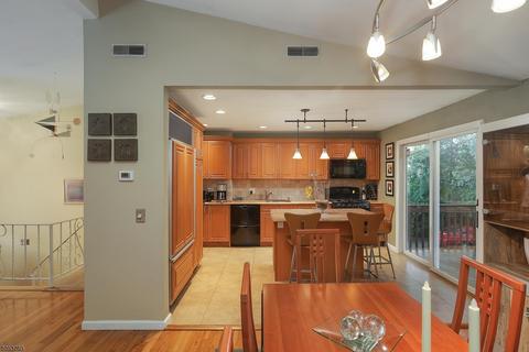 20 Harmon Rd, Edison, NJ 08837 photo 5