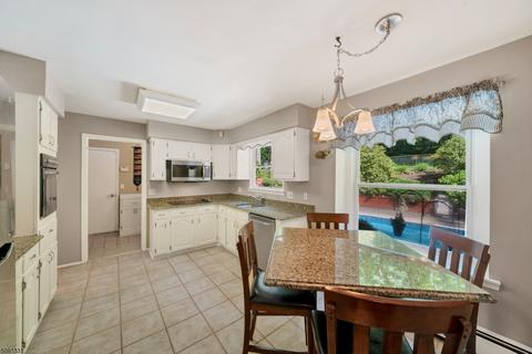 38 Bountiful Dr, Hackettstown, NJ 07840 photo 14