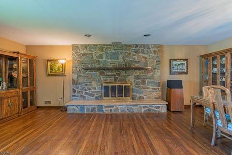 29 Wendt Ln, Wayne, NJ 07470 photo 2