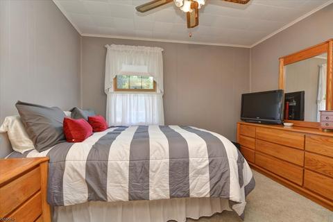 43 Smith Ave, Wanaque Boro, NJ 07420 photo 11