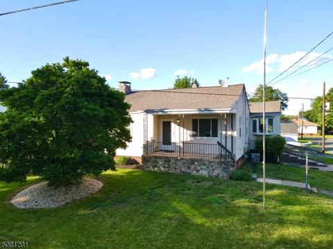 83 Main St, Franklin Twp, NJ 08873 photo 2