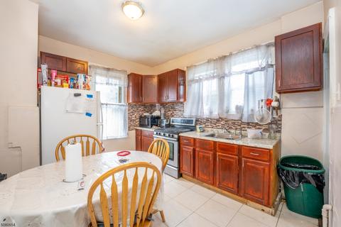 283 Williamson Ave, Hillside, NJ 07205 photo 5