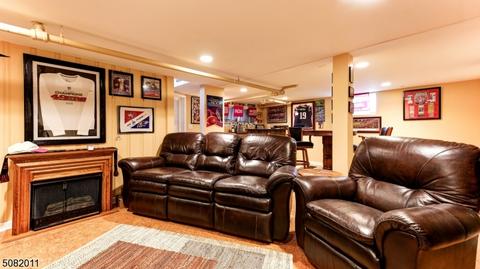 414 Melrose Ave, Middlesex, NJ 08846 photo 15