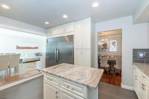 514 Forest Ave, Paramus, NJ 07652 photo 3
