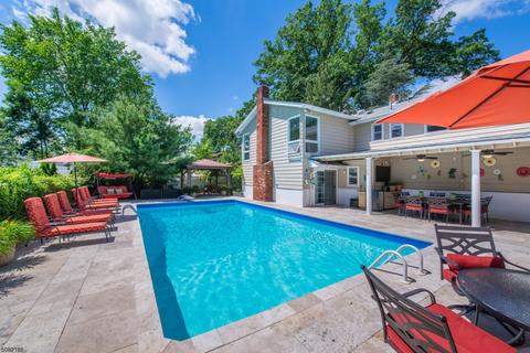 514 Forest Ave, Paramus, NJ 07652 photo 20