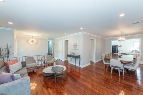 514 Forest Ave, Paramus, NJ 07652 photo 6