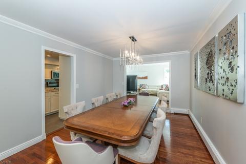 514 Forest Ave, Paramus, NJ 07652 photo 10