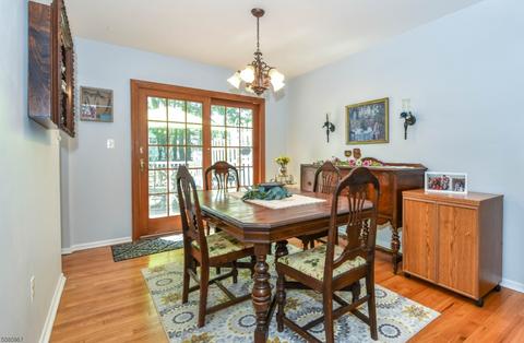 467 Mountainview Dr, North Plainfield, NJ 07063 photo 8