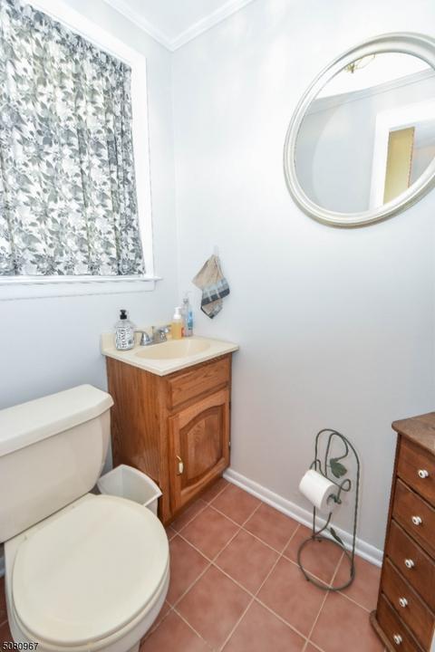 467 Mountainview Dr, North Plainfield, NJ 07063 photo 16