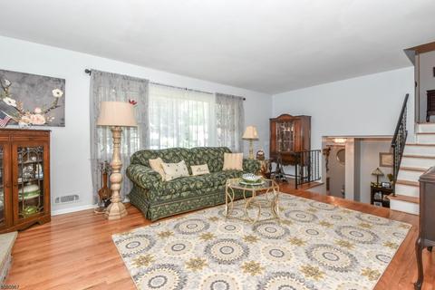 467 Mountainview Dr, North Plainfield, NJ 07063 photo 5