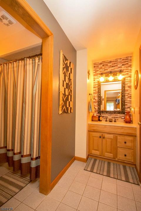 2 Lynn Dr, Byram Twp, NJ 07821 photo 14