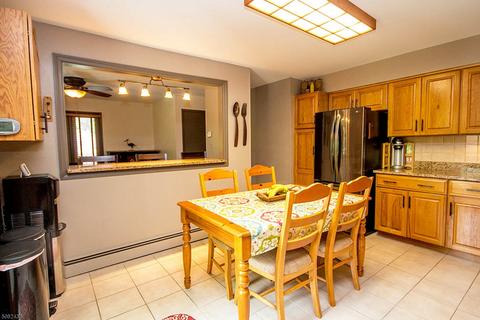 2 Lynn Dr, Byram Twp, NJ 07821 photo 6