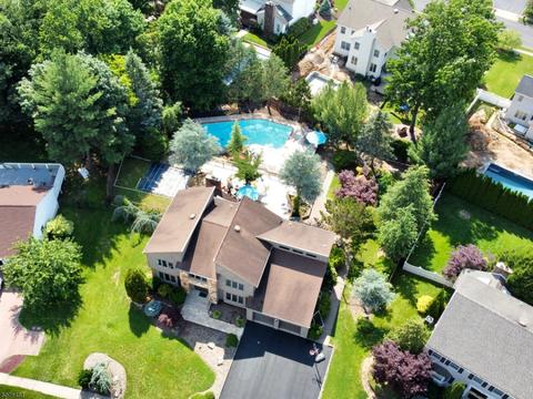 222 Webster Dr, Wayne, NJ 07470 photo 2