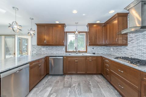 222 Webster Dr, Wayne, NJ 07470 photo 7