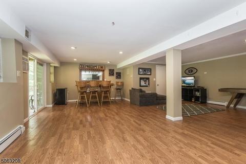 22 Arbor Rd, Wayne, NJ 07470 photo 19