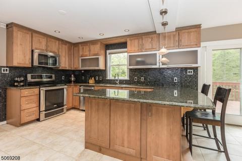 22 Arbor Rd, Wayne, NJ 07470 photo 7