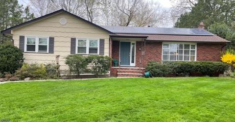 2 Ayers Ln, Clark, NJ 07066 photo 1