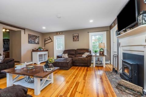 3 Wyckoff Rd, Hampton, NJ 08827 photo 5