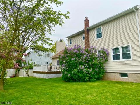 72 Fairmount Pl, Paramus, NJ 07652 photo 23