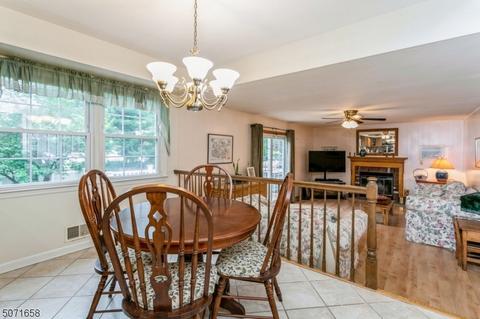 72 Fairmount Pl, Paramus, NJ 07652 photo 8