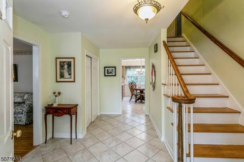 72 Fairmount Pl, Paramus, NJ 07652 photo 3