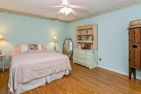 72 Fairmount Pl, Paramus, NJ 07652 photo 15