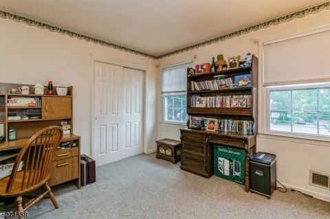 72 Fairmount Pl, Paramus, NJ 07652 photo 14