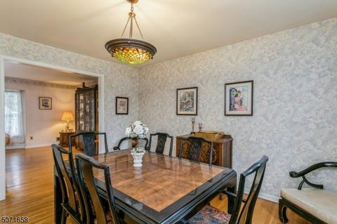 72 Fairmount Pl, Paramus, NJ 07652 photo 6