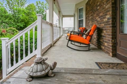 72 Fairmount Pl, Paramus, NJ 07652 photo 2