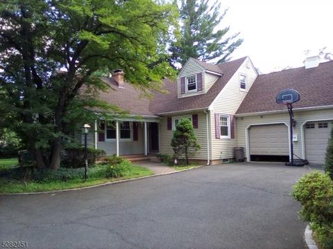 300 Mobus Ave, North Plainfield, NJ 07060 photo 1
