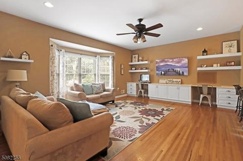 5 Beech St, Butler, NJ 07405 photo 2
