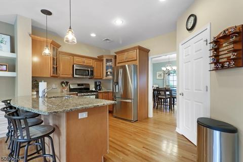 5 Beech St, Butler, NJ 07405 photo 4