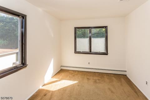 6 Bergen Ave, Haskell, NJ 07420 photo 19
