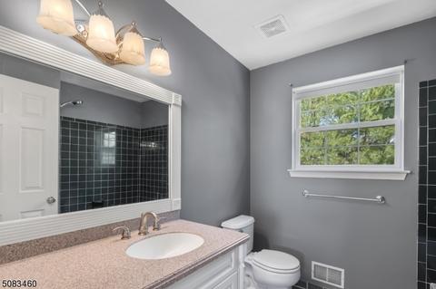 8 Rolling Rapids Ct, Hackettstown, NJ 07840 photo 17