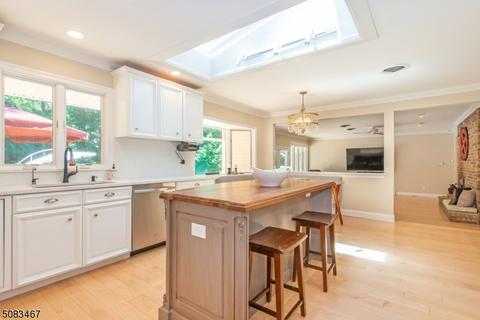 63 Chopin Dr, Wayne, NJ 07470 photo 9