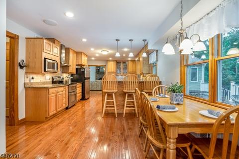 52 Circle Dr, Hampton, NJ 08827 photo 3