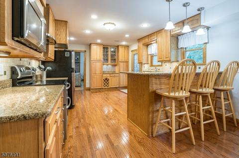 52 Circle Dr, Hampton, NJ 08827 photo 4