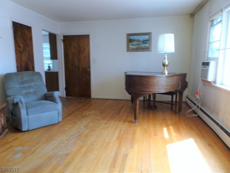  16 Pond St, Clifton, NJ 07013 photo 14