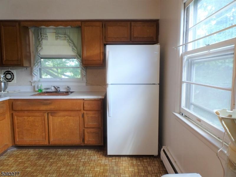  16 Pond St, Clifton, NJ 07013 photo 3