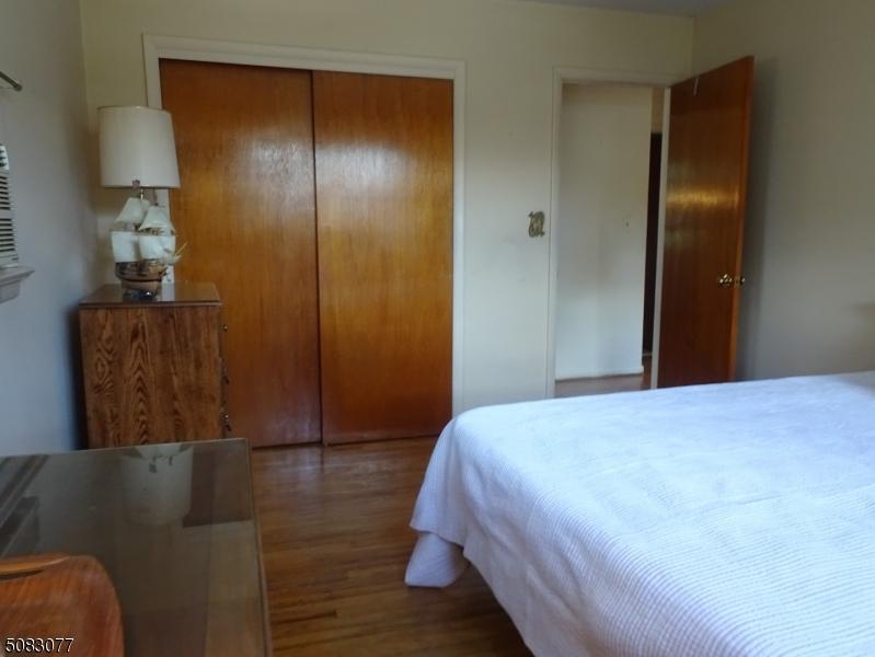  16 Pond St, Clifton, NJ 07013 photo 11