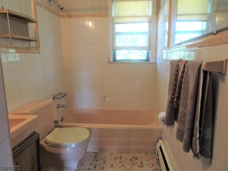  16 Pond St, Clifton, NJ 07013 photo 9