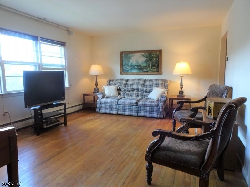  16 Pond St, Clifton, NJ 07013 photo 7