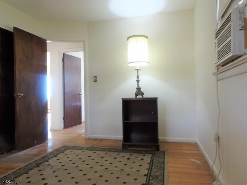  16 Pond St, Clifton, NJ 07013 photo 21