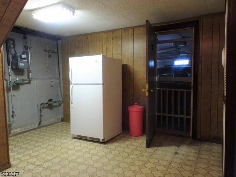  16 Pond St, Clifton, NJ 07013 photo 22