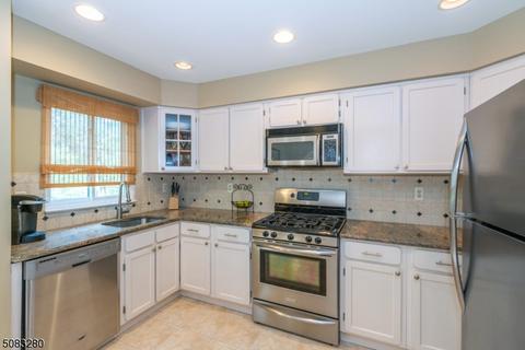 7 Ralph St, Wayne, NJ 07470 photo 3